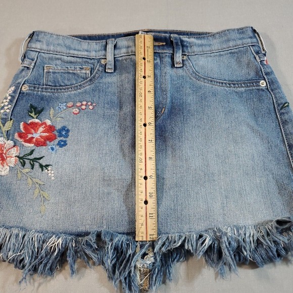 Express Mini Jean Skirt Frayed Hem Embroidered Floral Denim Super Short Size 0 - Picture 10 of 12